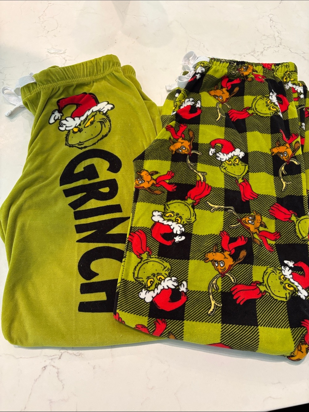 Dr. Seuss The Grinch Fleece Pajama Pants Size M